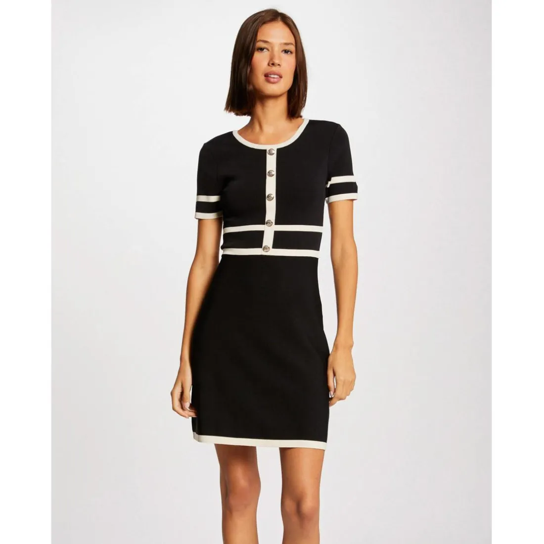 Robe pull droite manches courtes