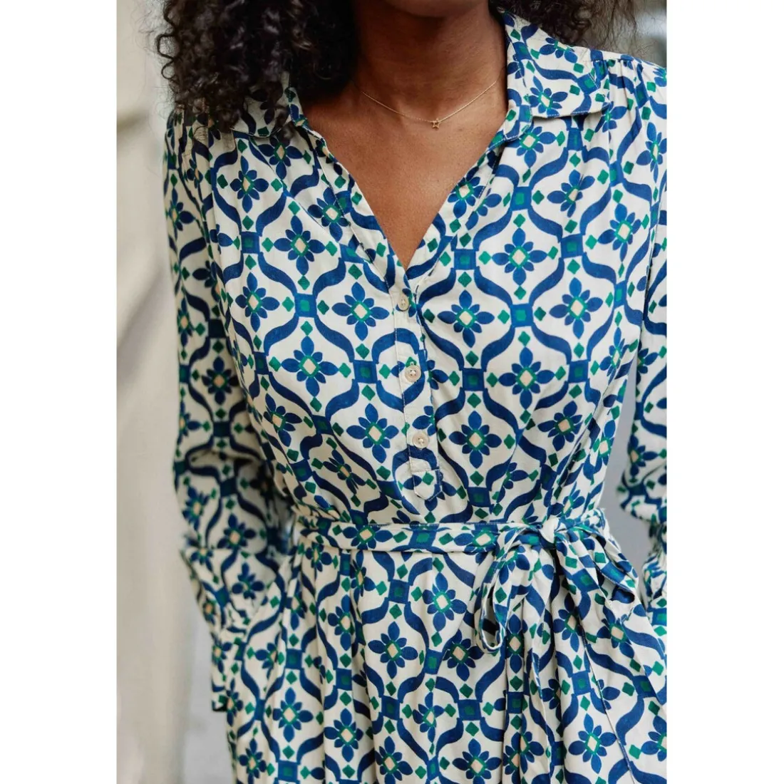 Robe RUKA geo en viscose bleu
