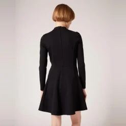 Robe unie courte manches longues noir en viscose