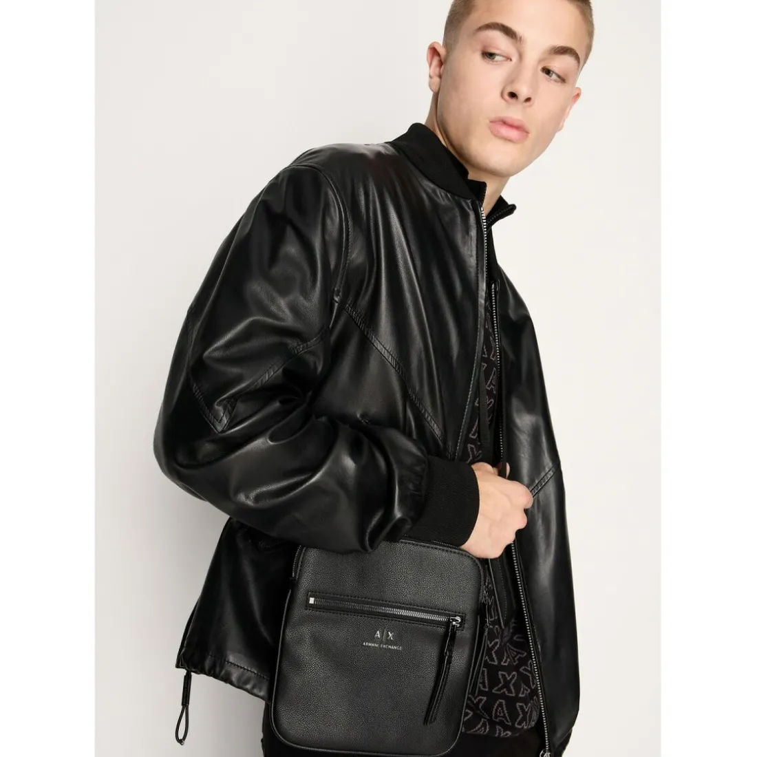 Sac bandoulière plate noir