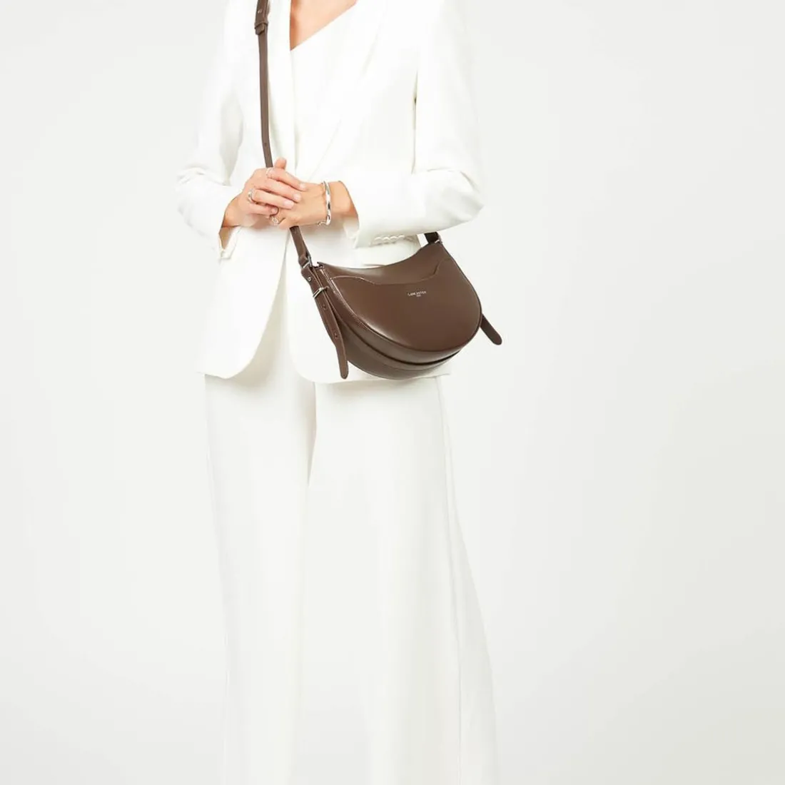 Sac demi lune Zippé Suave Ace marron en cuir