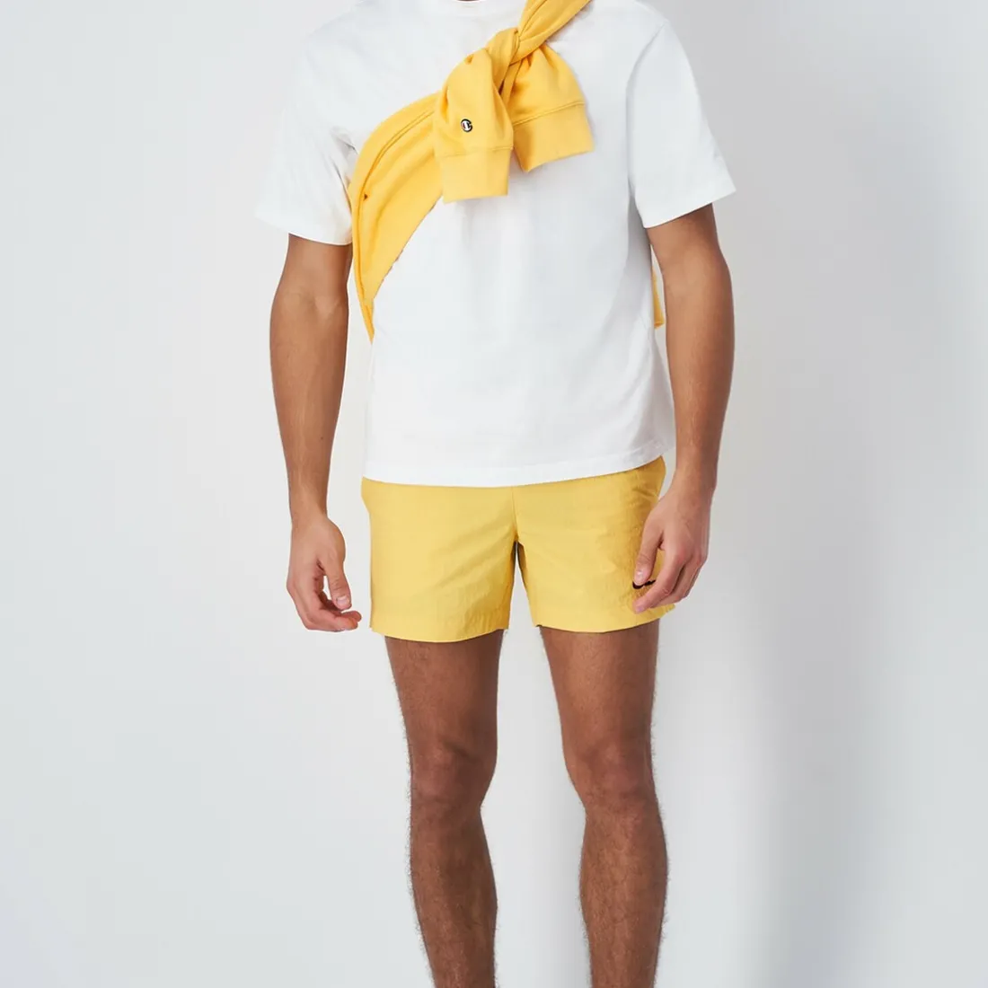 Short de plage jaune pour homme