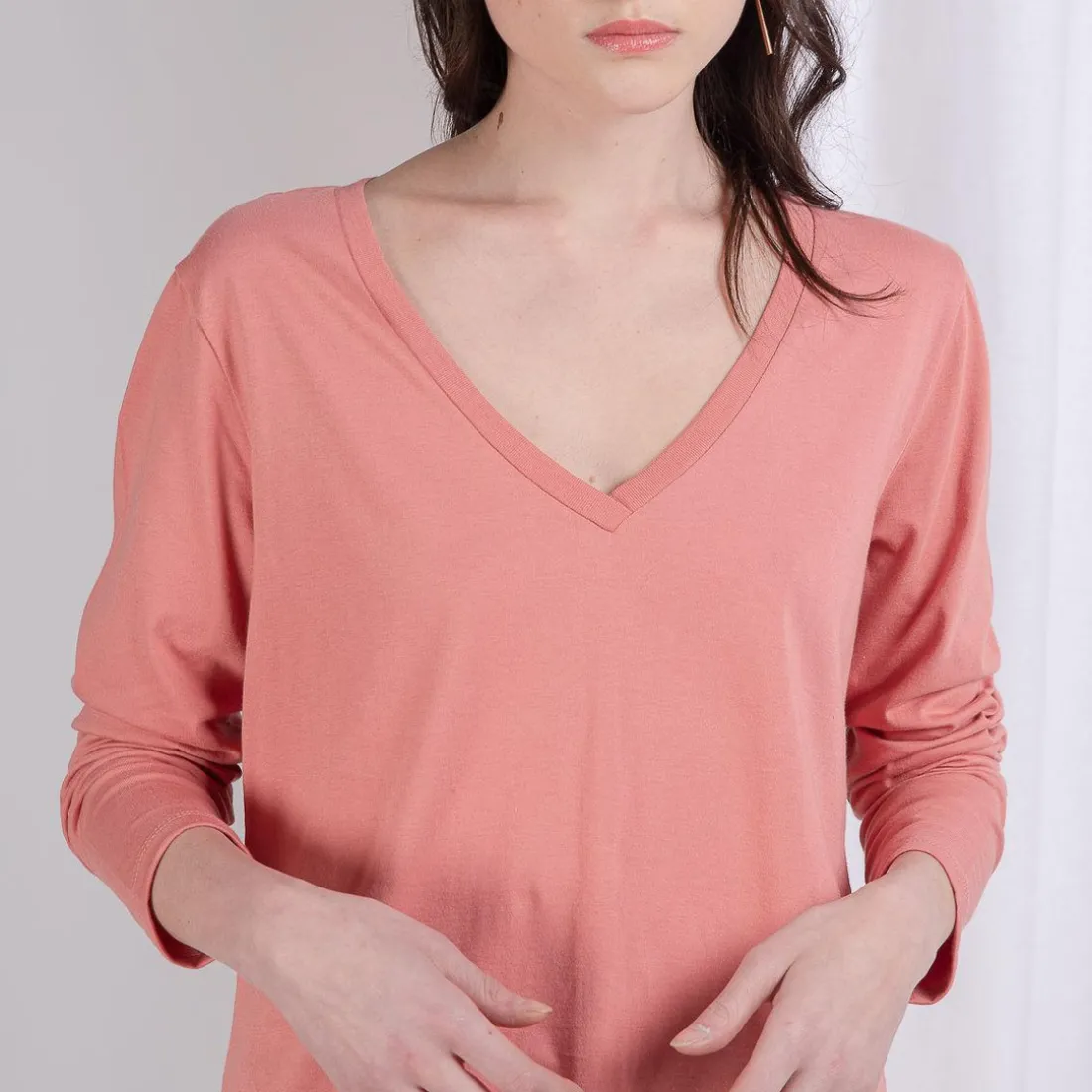 Tee-shirt en coton bio col V Alba rose