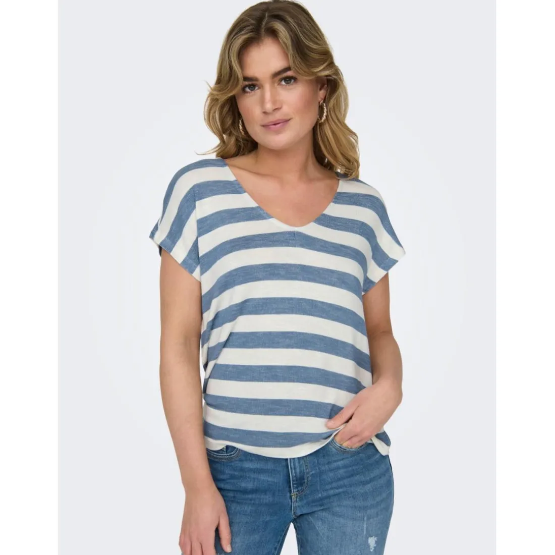 Top col en v manches courtes bleu clair Pax