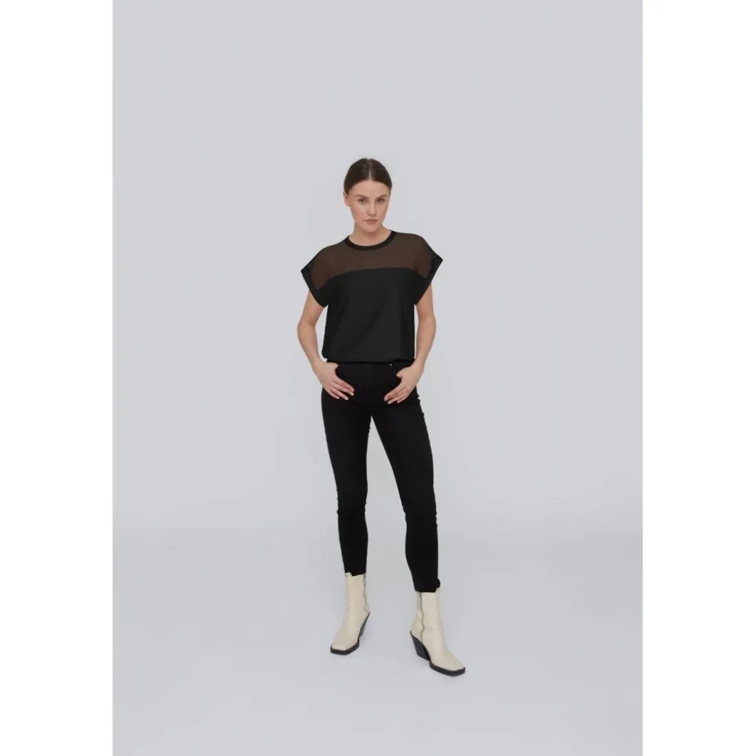 Top manches courtes noir Zara en viscose