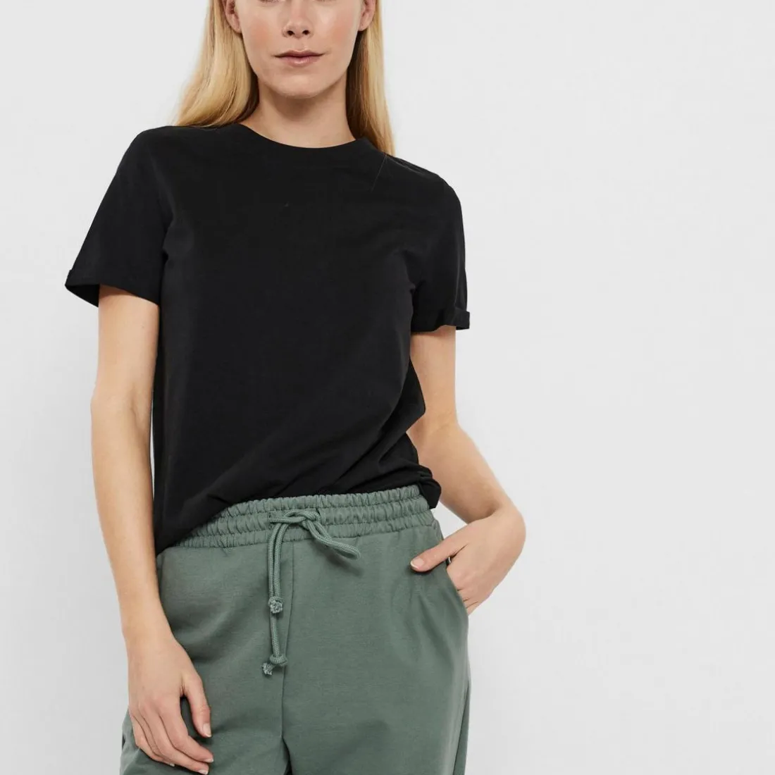 T-shirt Regular Fit Col rond Manches courtes Longueur regular noir en coton Queen