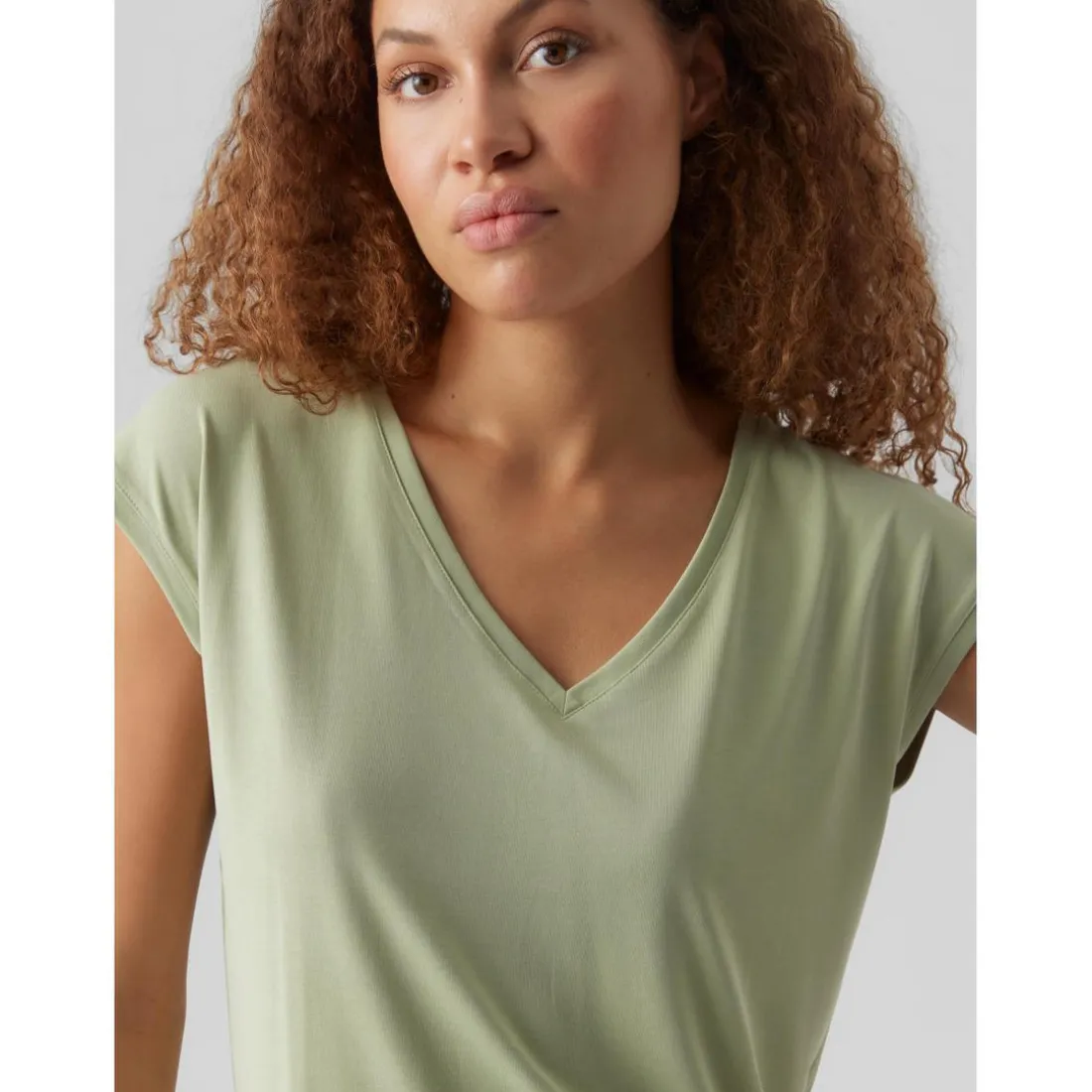 T-shirt Relaxed Fit Col en V Manches courtes Longueur regular vert Uma