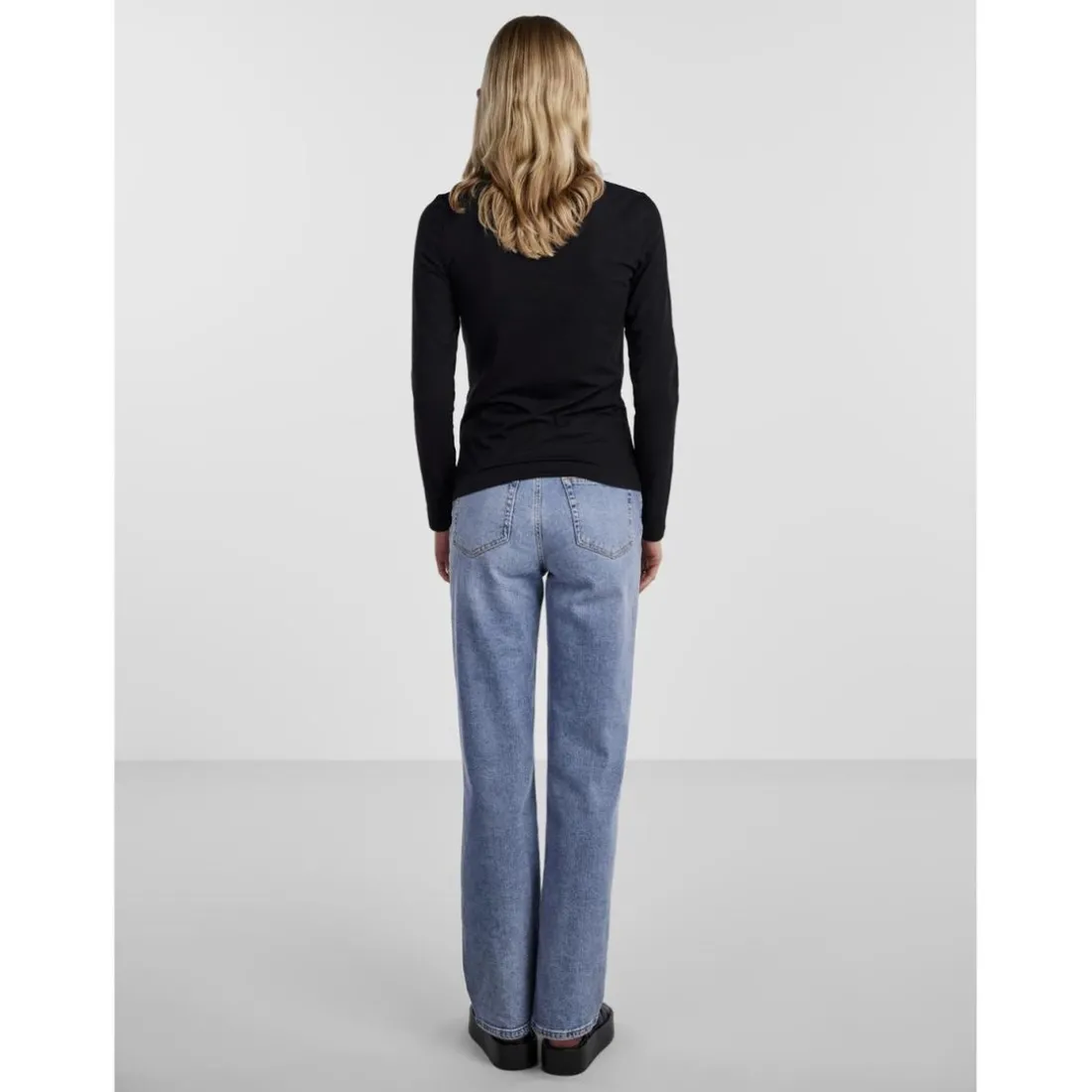 T-shirt slim fit manches longues noir Lina