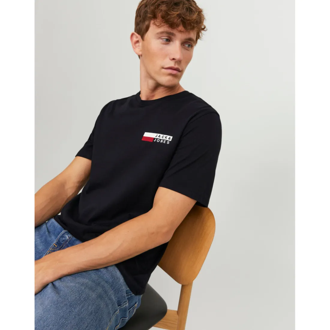 T-shirt Standard Fit Col rond Manches courtes Noir en coton Neal