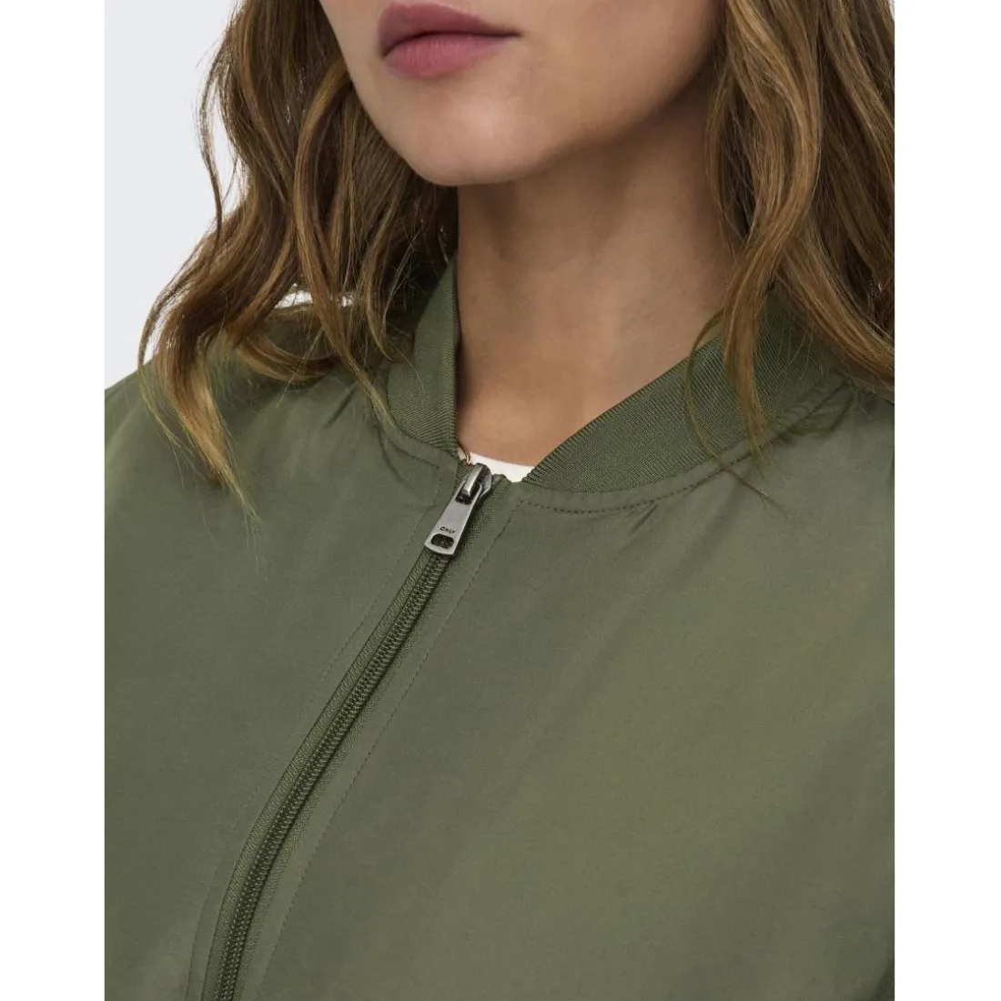 Veste bomber court col rond vert Ines